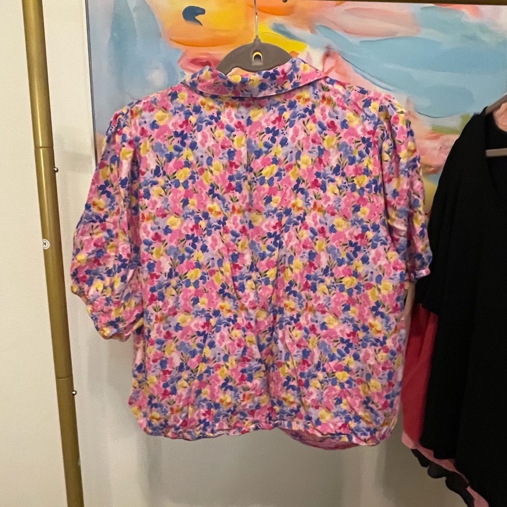 Kut from the Kloth Pink Floral Button-Up Blouse Blue & Yellow Accents Size XL - Picture 6 of 6